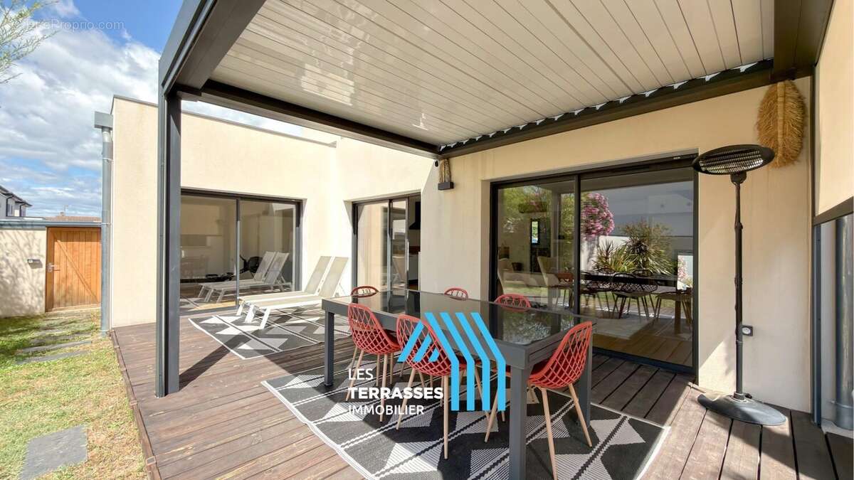 Maison 138 m² à Montelimar  - photo 3
