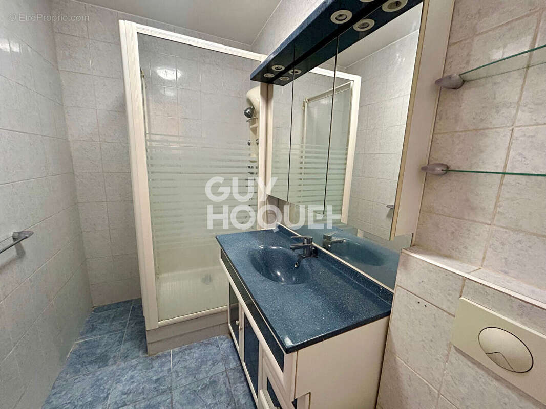 Appartement à LE PERREUX-SUR-MARNE