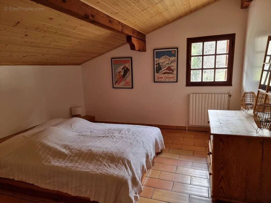 Maison à LA SALLE-LES-ALPES