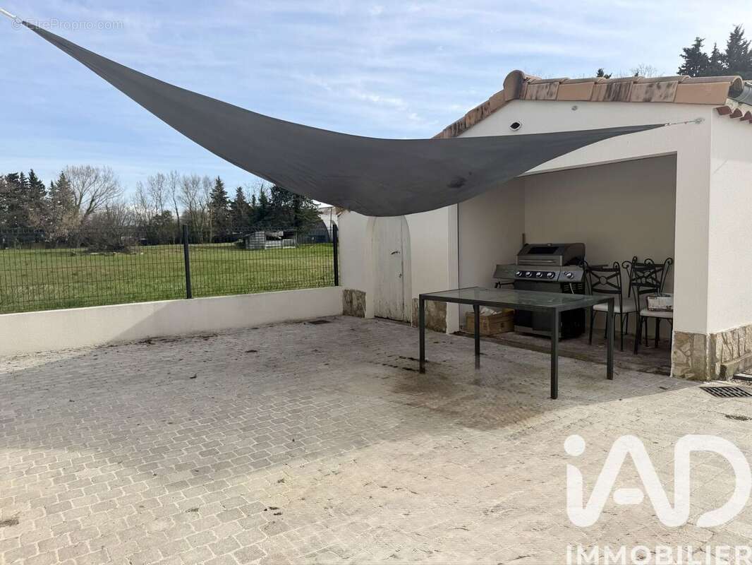 Photo 2 - Maison à MONTELIMAR