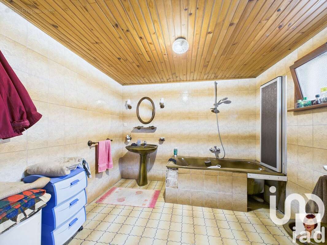 Photo 5 - Maison à QUIEVRECHAIN