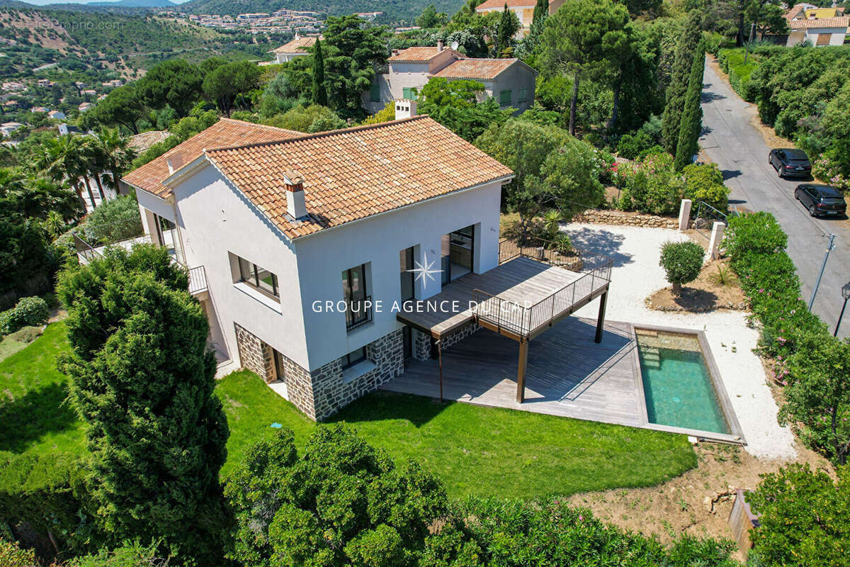 Maison à LES ISSAMBRES