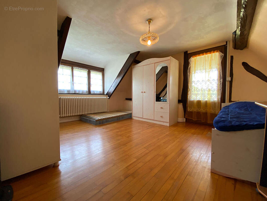 Maison à DAMVILLE