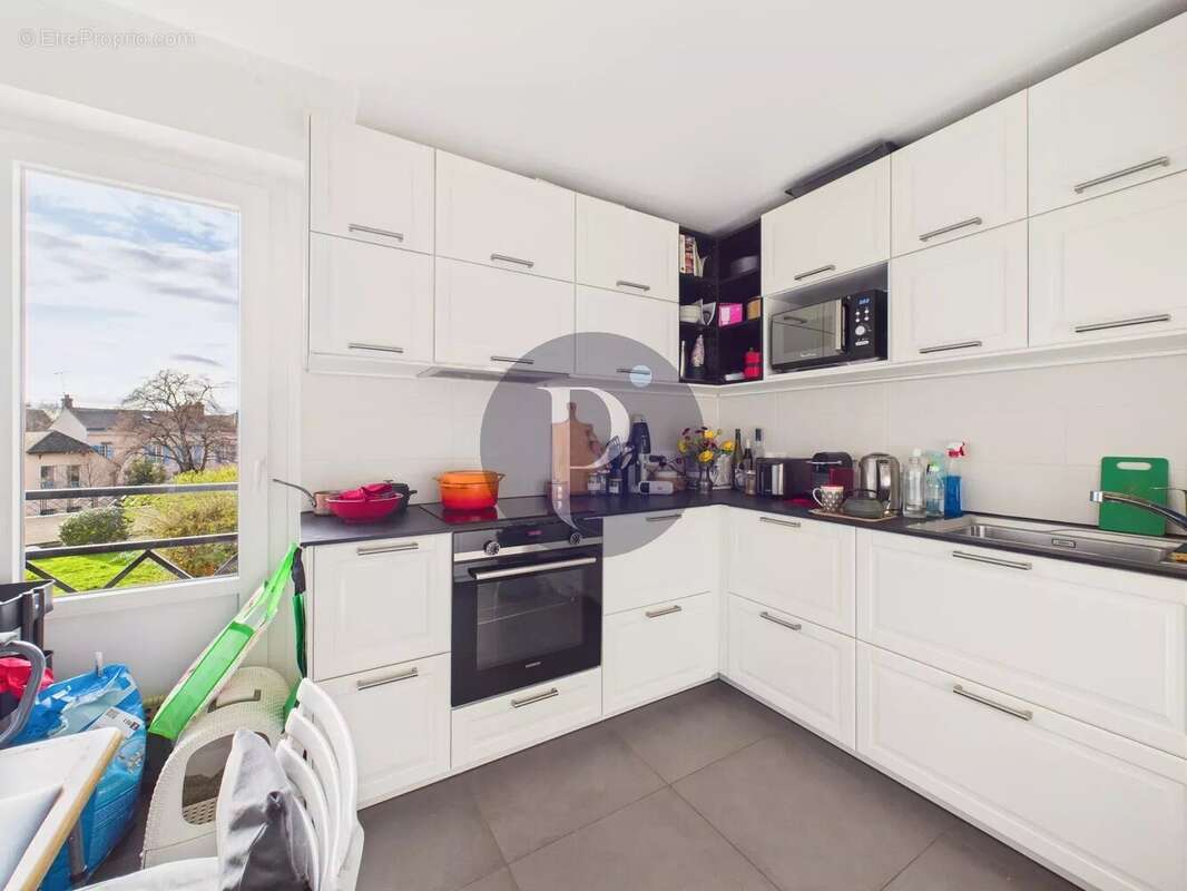 Appartement à VERRIERES-LE-BUISSON