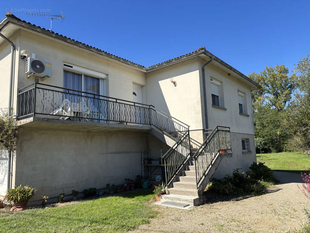 Maison à SAINTE-BAZEILLE