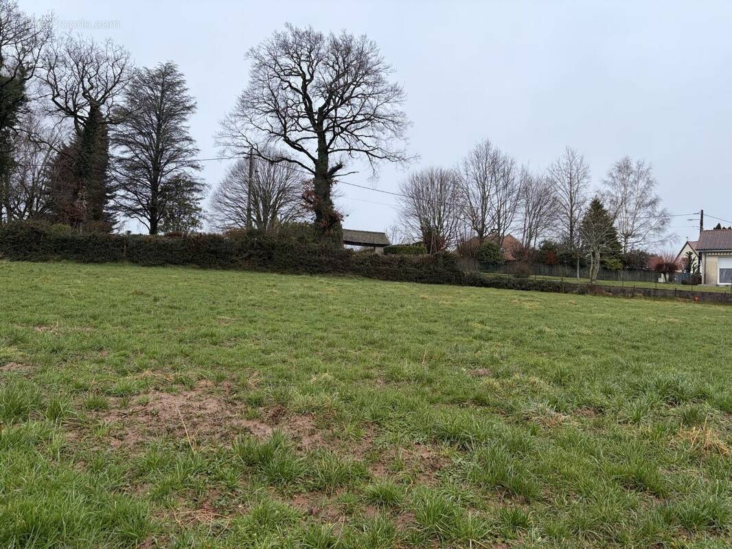 Terrain à ARPAJON-SUR-CERE