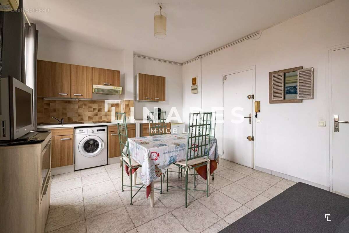 Appartement à MARSEILLE-4E