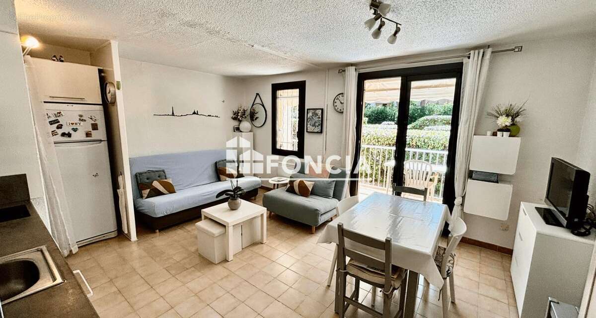 Appartement à SIX-FOURS-LES-PLAGES