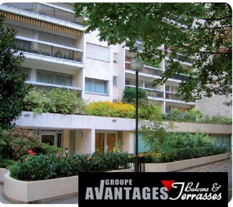 Appartement à PARIS-15E