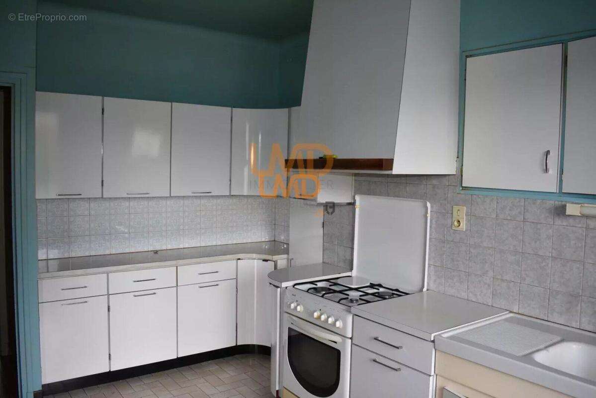 Maison à DECAZEVILLE