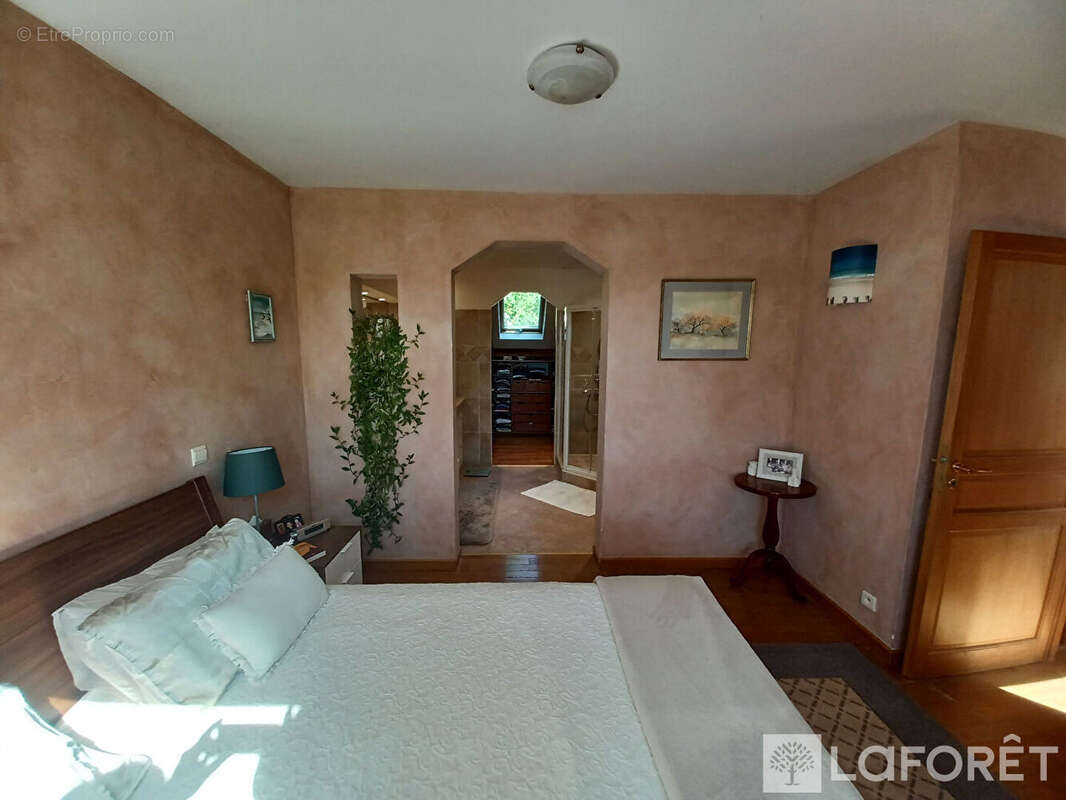 Maison à GIF-SUR-YVETTE