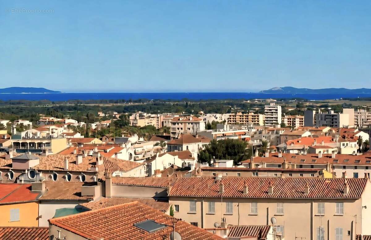 Maison à HYERES