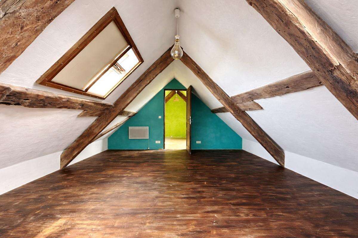 Maison à SAINT-CHRISTOPHE-VALLON