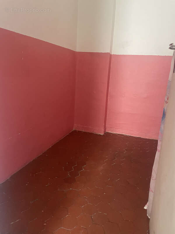 Appartement à MARSEILLE-3E
