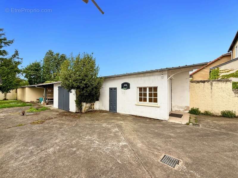 Maison à CHATELLERAULT