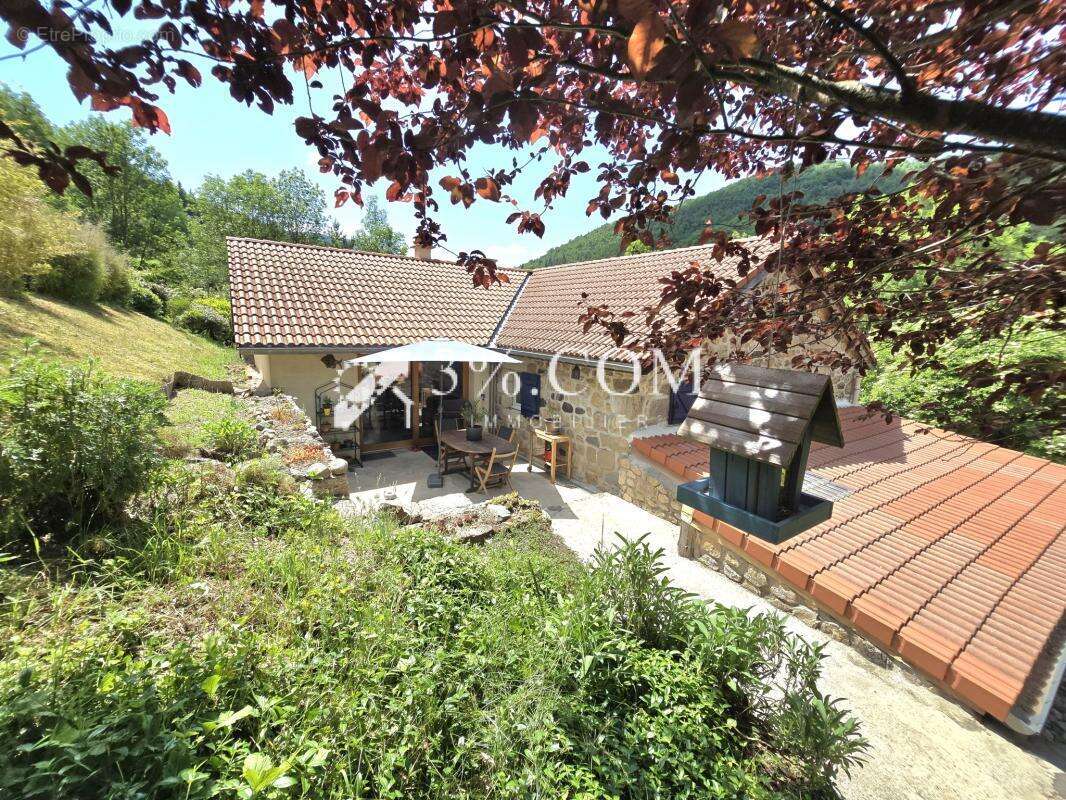 Mas en pierre de pays de 236 m2 avec piscine sur terrains de - photo 17