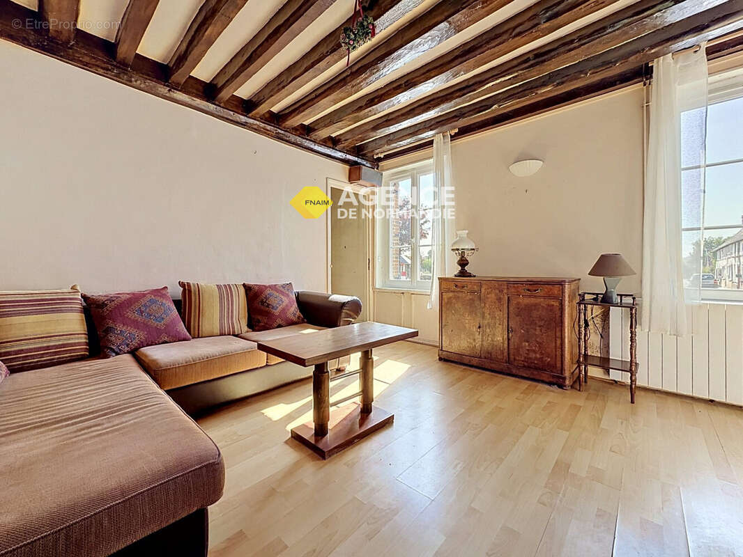 Maison à MONTREUIL-L'ARGILLE