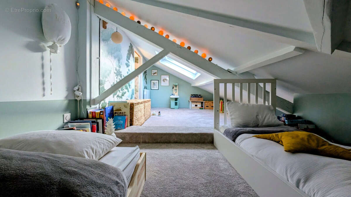 Appartement à SURESNES