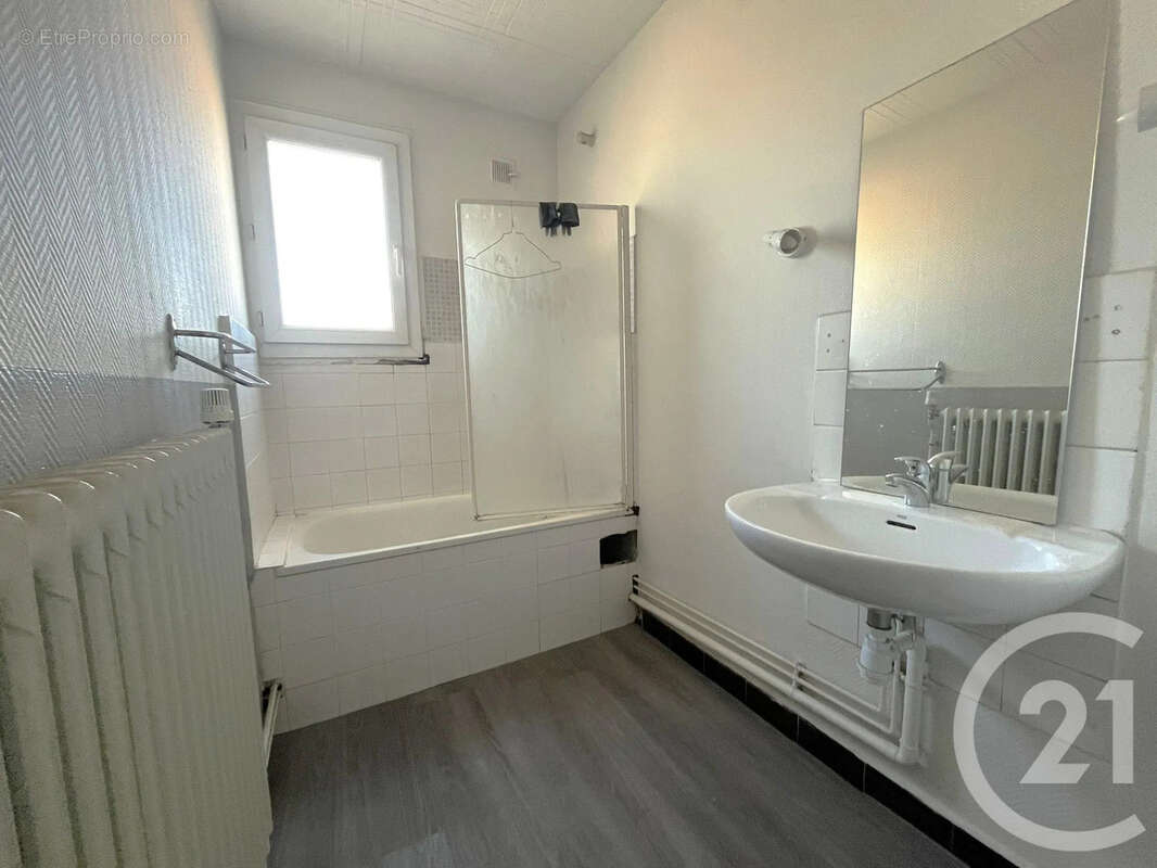 Appartement à JASSANS-RIOTTIER