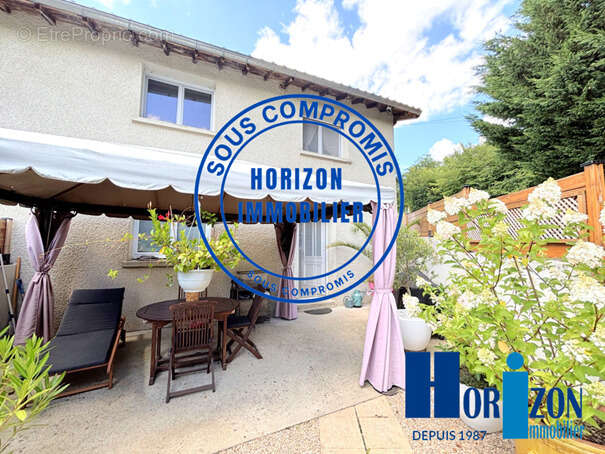 Appartement à AVEIZIEUX