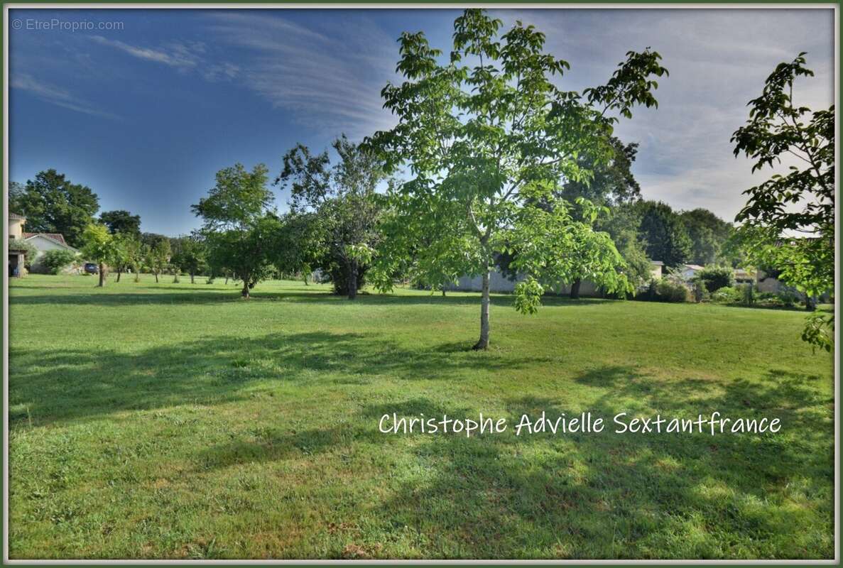 Terrain à BERGERAC