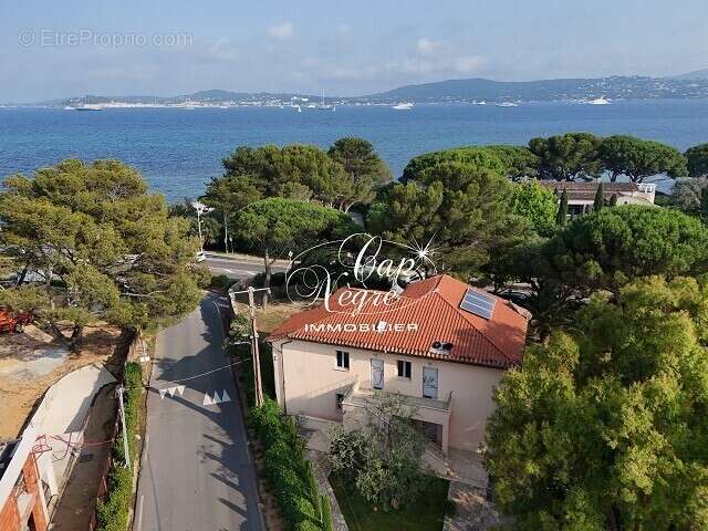 Appartement à GRIMAUD