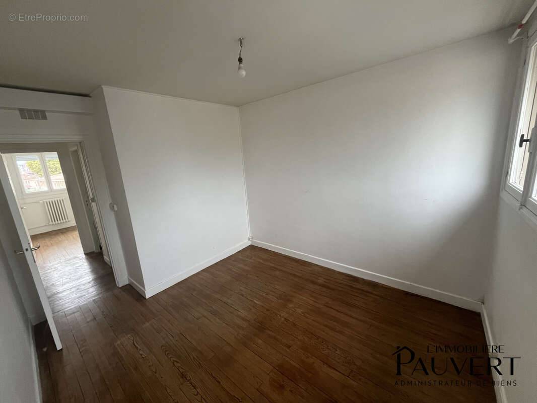 Idealement situee, appartement t3 - 2eme etage dans une copropriete a la pointe energetique ! - photo 13