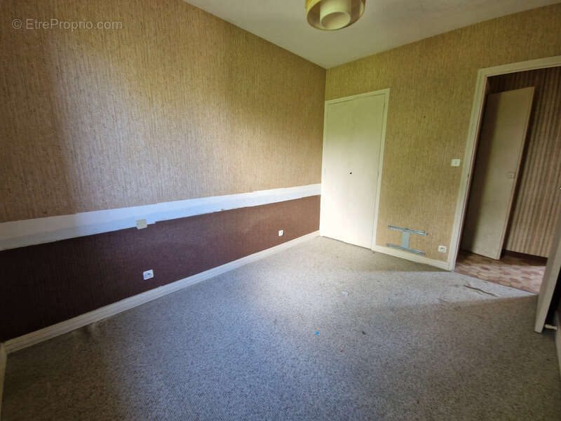 Maison à vendre 3 pièces avec garage sur 1 648 m² de terrain FOURAS (17) - photo 7