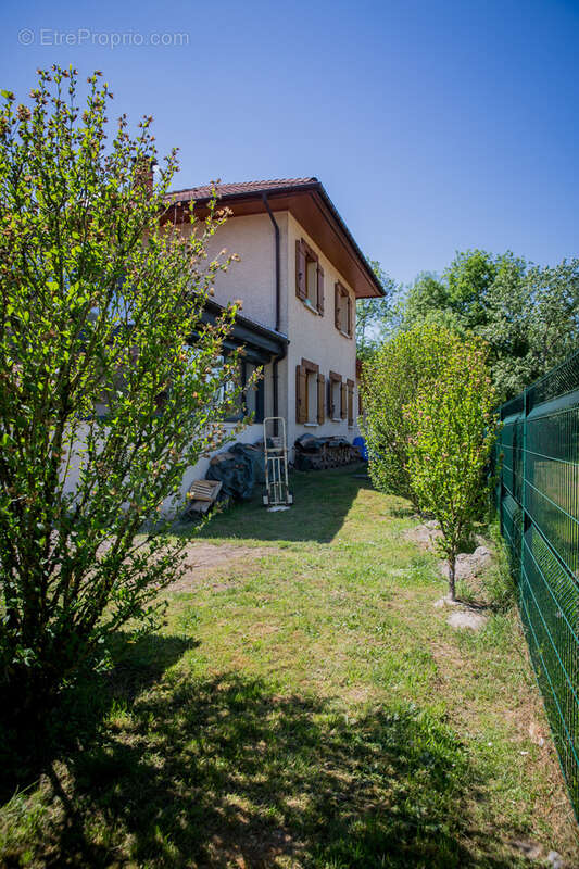 Maison à BONNEVILLE