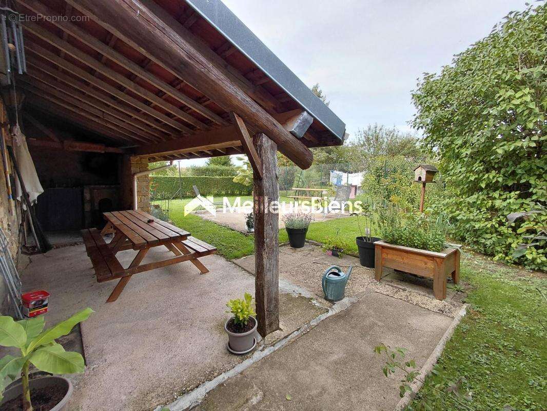 Maison à CHAMPIGNY-SOUS-VARENNES