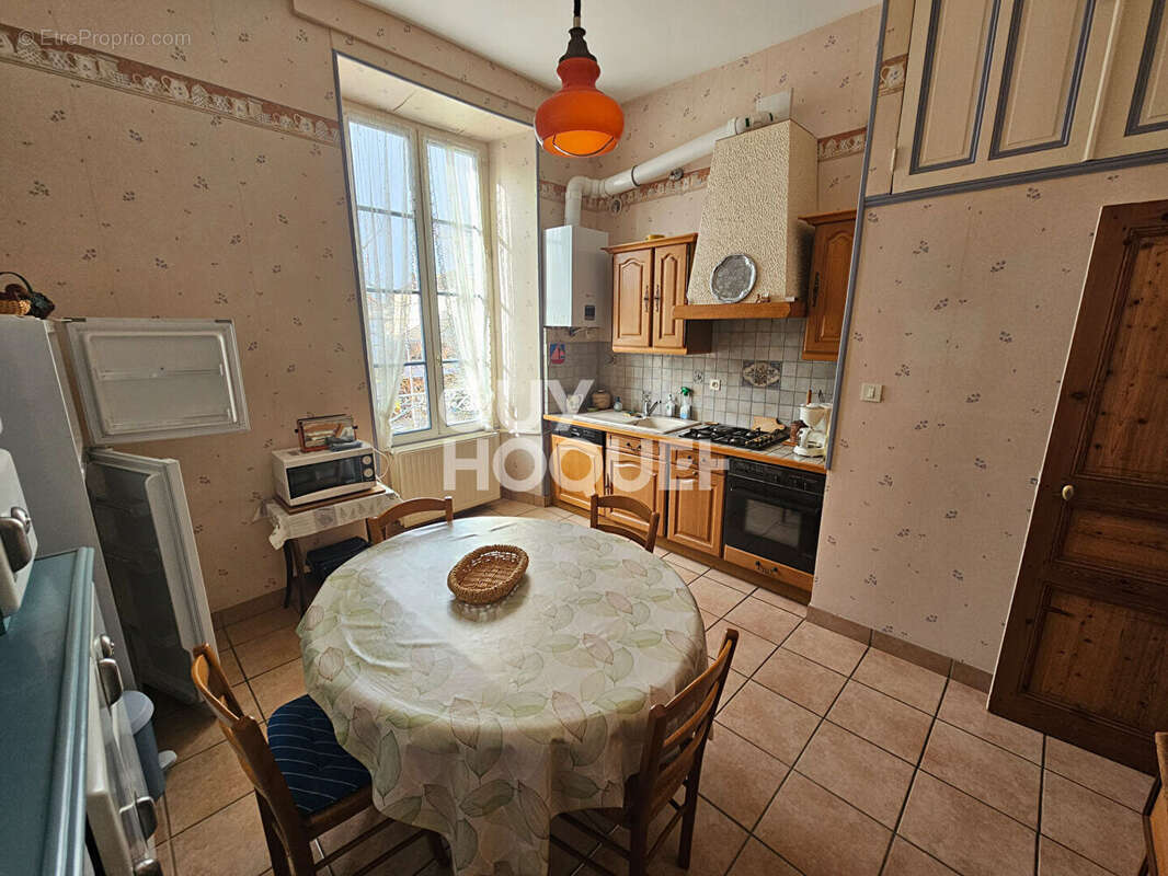 Maison à FONTENAY-LE-COMTE