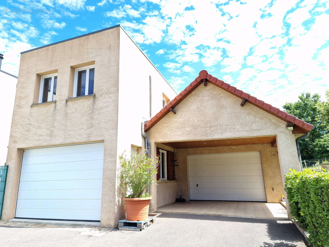 Maison à SAVEUSE