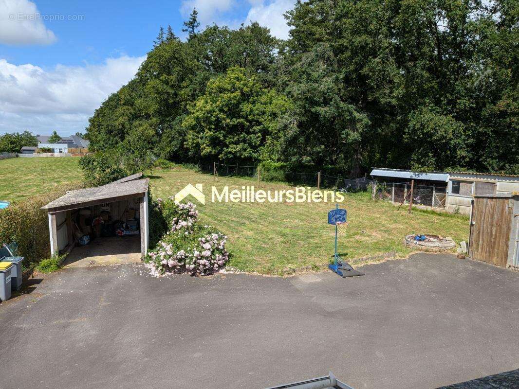 Maison familiale au cœur de Porcaro - 4/5 chambres - 1285 m² terrain - photo 5