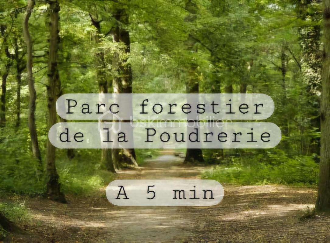 Appartement à VAUJOURS