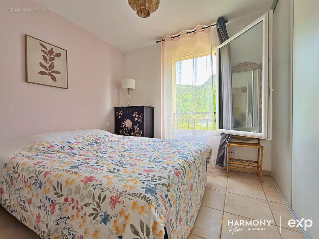Appartement à VAUVENARGUES