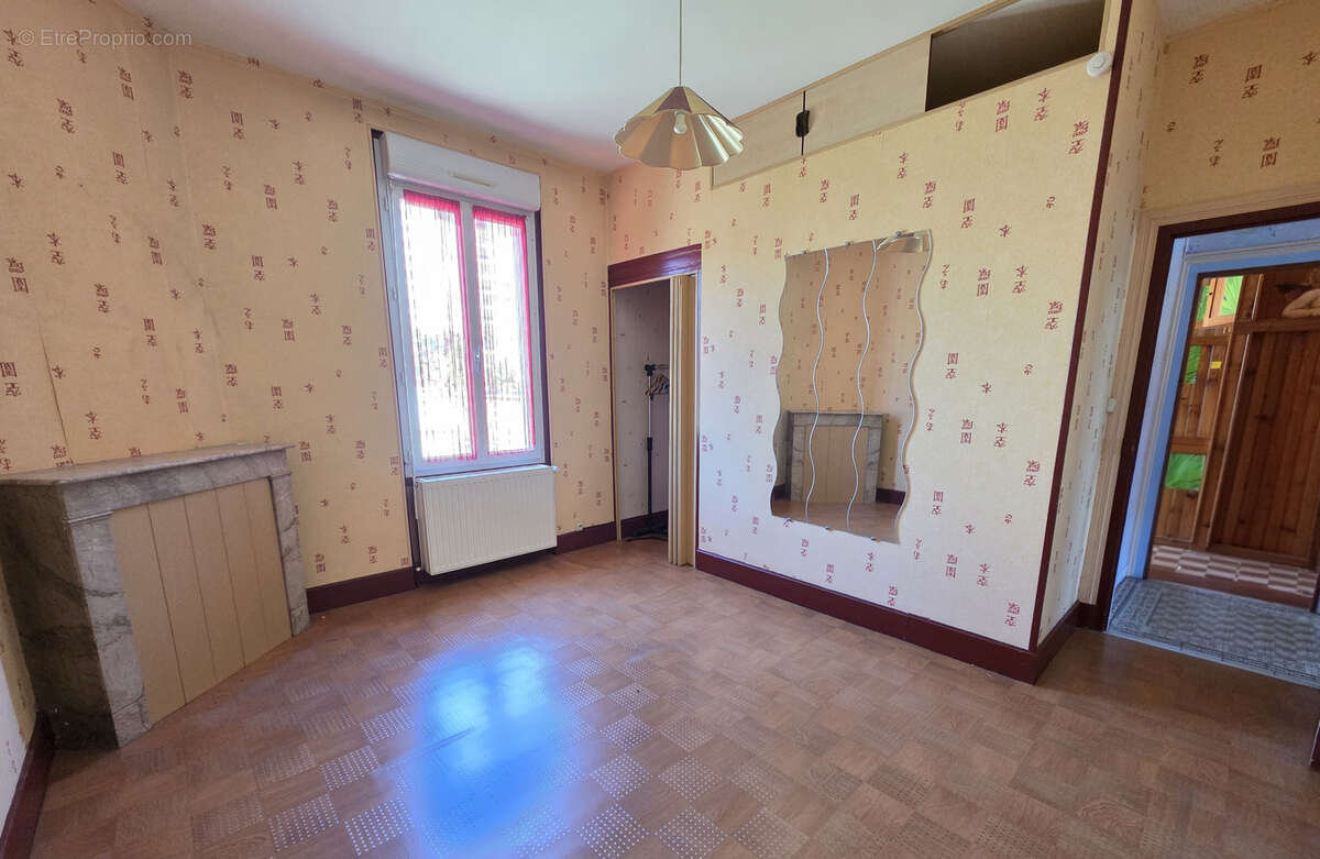 Maison à AVERMES
