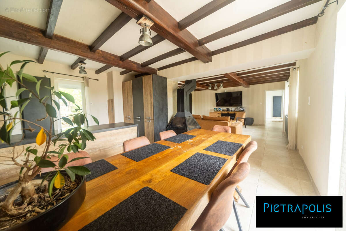Maison 268 m² à Macon  - photo 6