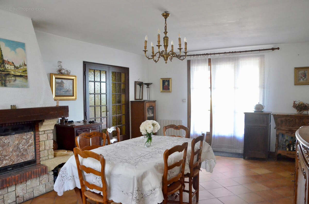 Maison à CARNOUX-EN-PROVENCE