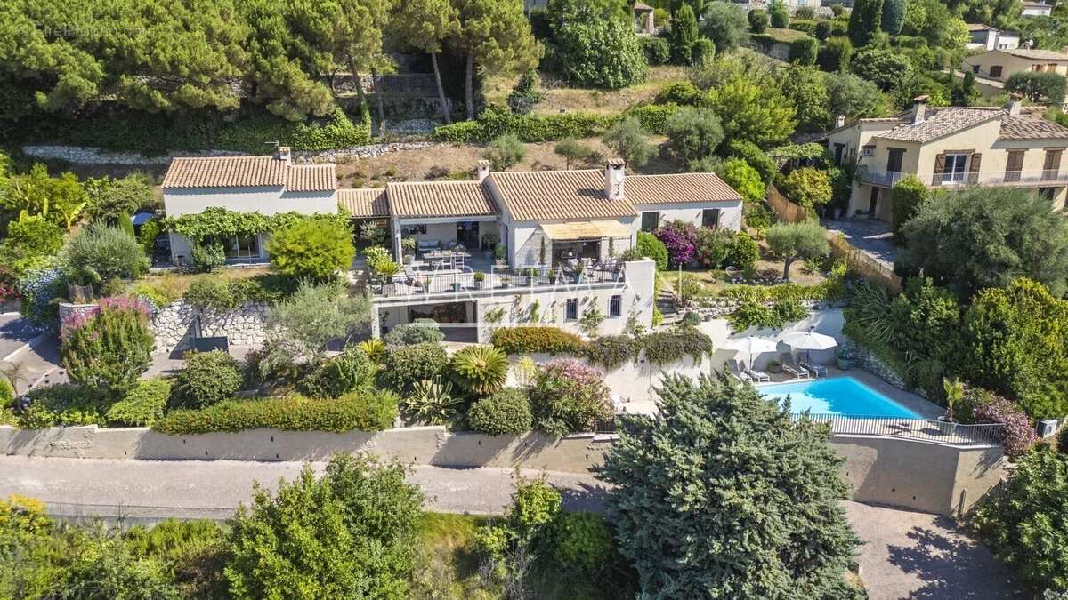 Charmante villa avec vue panoramique mer - Tourrettes-sur-Loup - photo 16