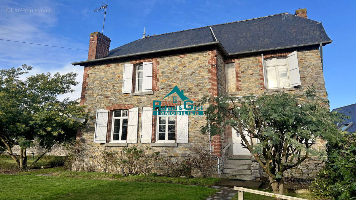 Maison à NOYAL-SUR-VILAINE