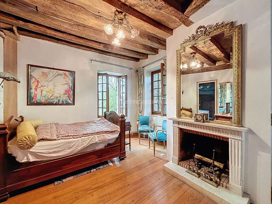 Maison à MONDEVILLE