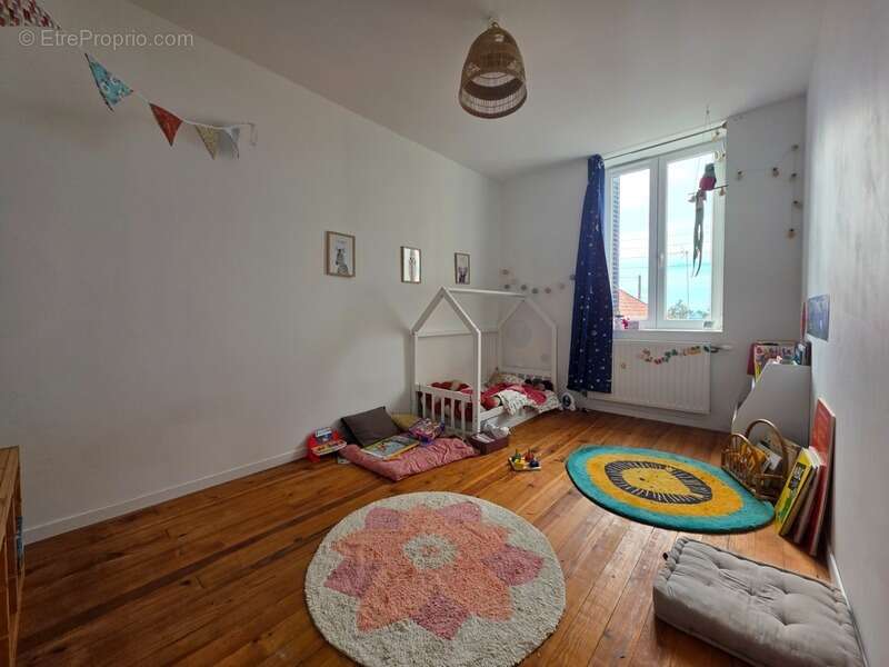 Maison à PANISSIERES