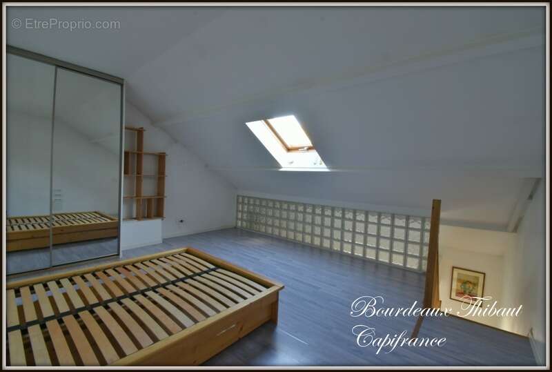 Appartement à SAINTE-GENEVIEVE-DES-BOIS