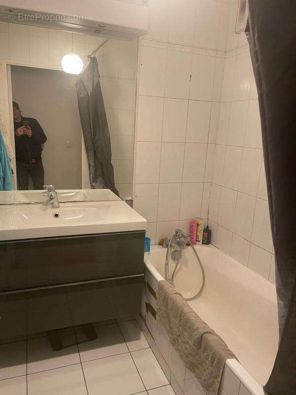 Appartement à PARIS-19E