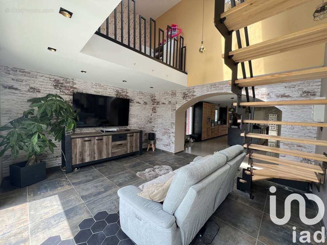 Photo 3 - Maison à MONTFORT-LE-GESNOIS