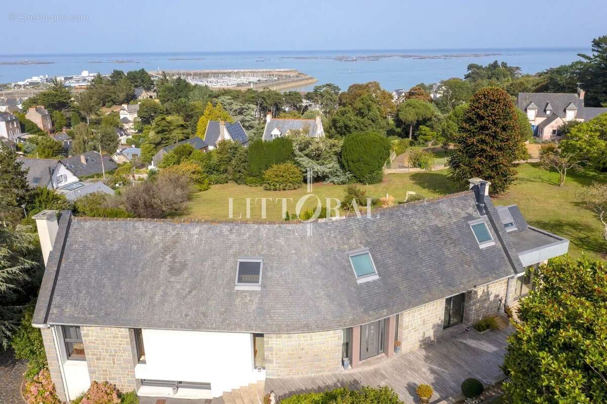 Maison à ETABLES-SUR-MER