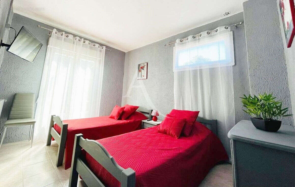 Commerce à CORNEBARRIEU