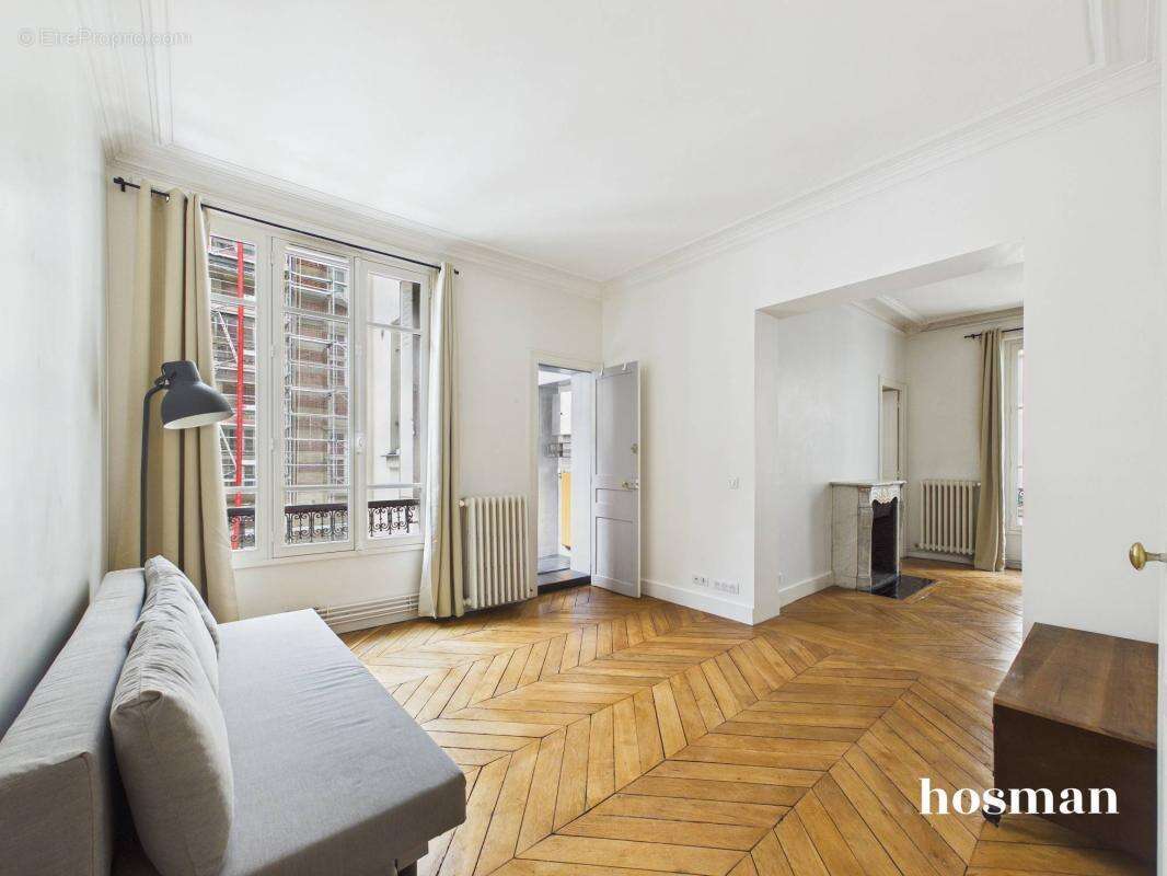 Appartement à PARIS-9E