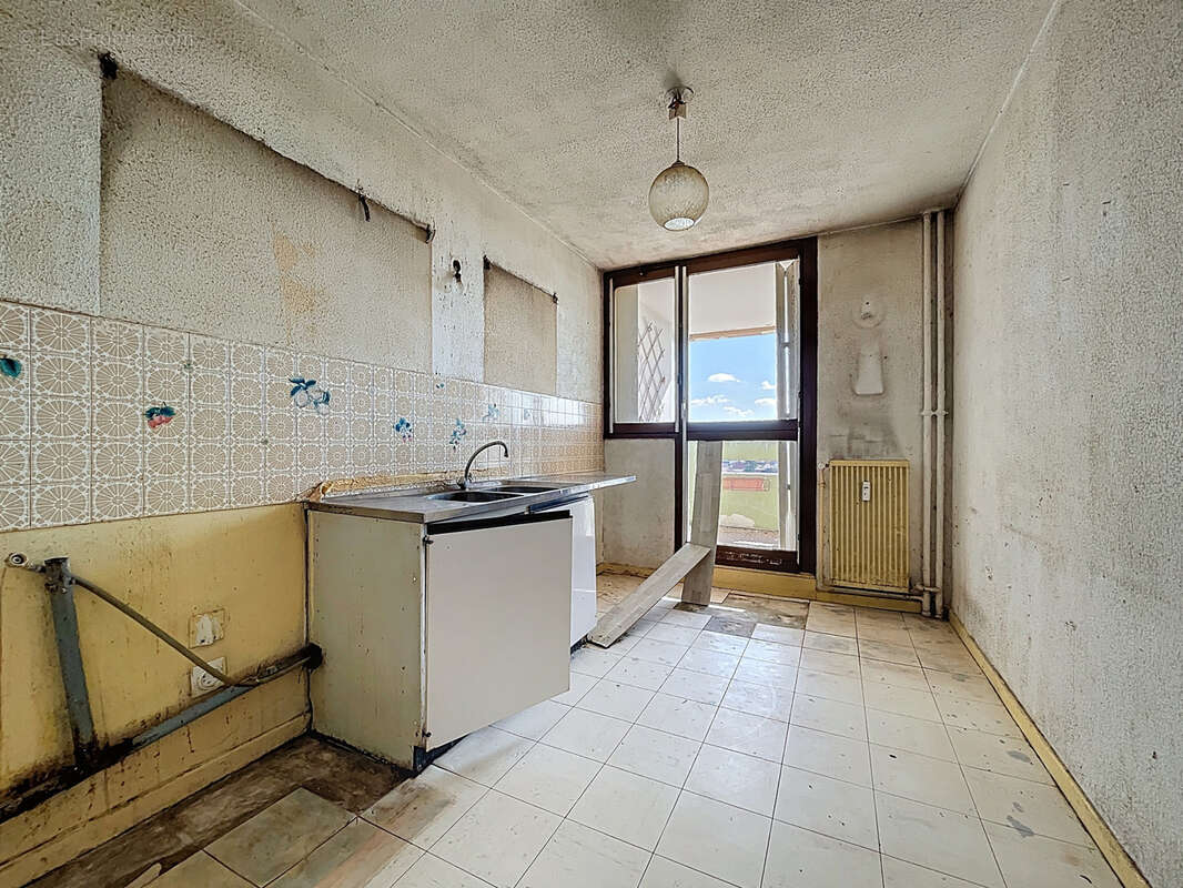 Appartement à CHENOVE