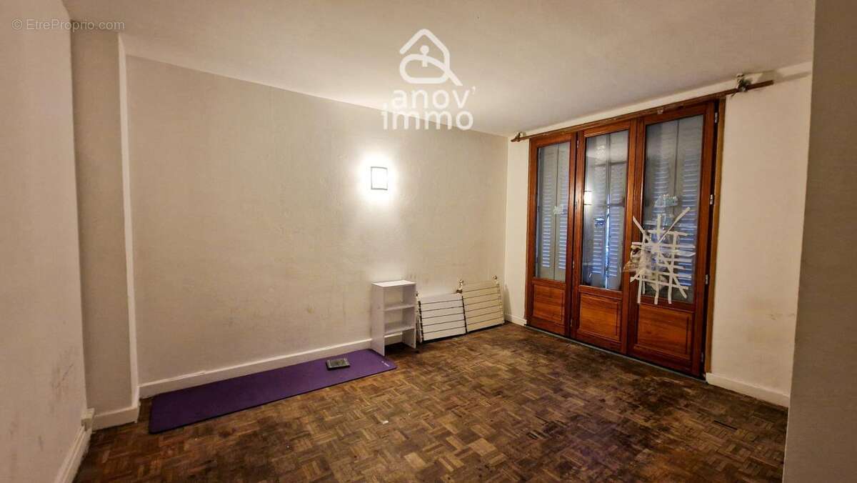 Appartement à SAINT-MARTIN-D'HERES